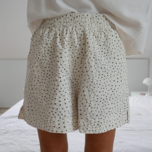  spodenki • SELECTED FEMME • M
