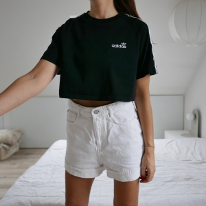  t-shirt • ADIDAS • M/L