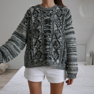 sweter • LINDEX • M/L