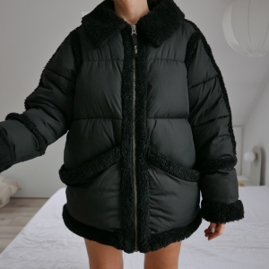  kurtka • URBAN OUTFUTTERS • M