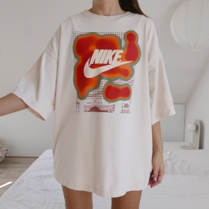 t-shirt • NIKE • M/L